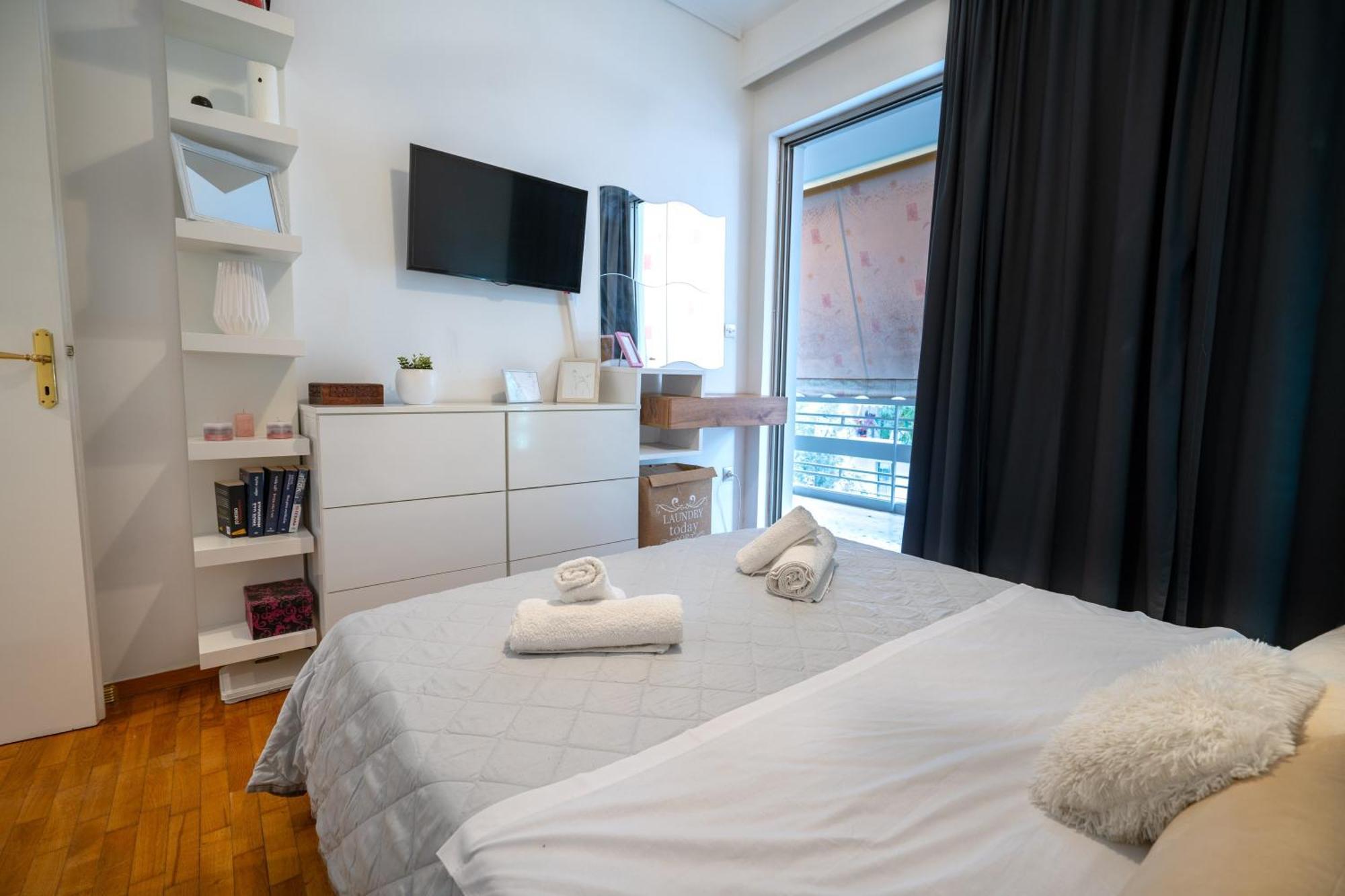 Neo Irakleio Train St. 1 Bedrm 4 Pers. Apartment Athens Luaran gambar