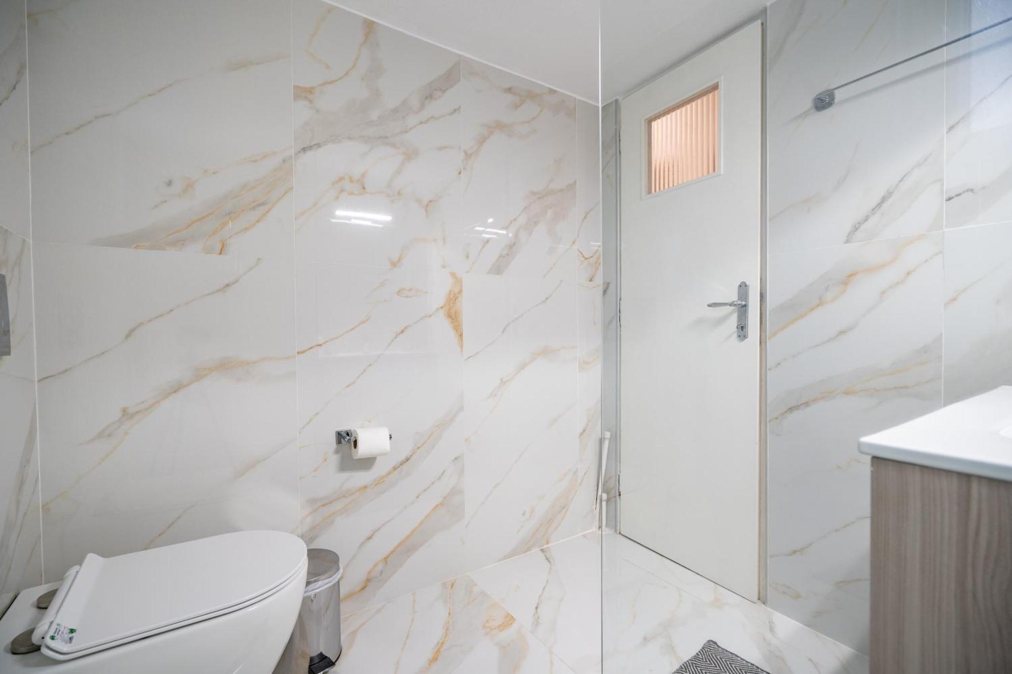 Neo Irakleio Train St. 1 Bedrm 4 Pers. Apartment Athens Luaran gambar