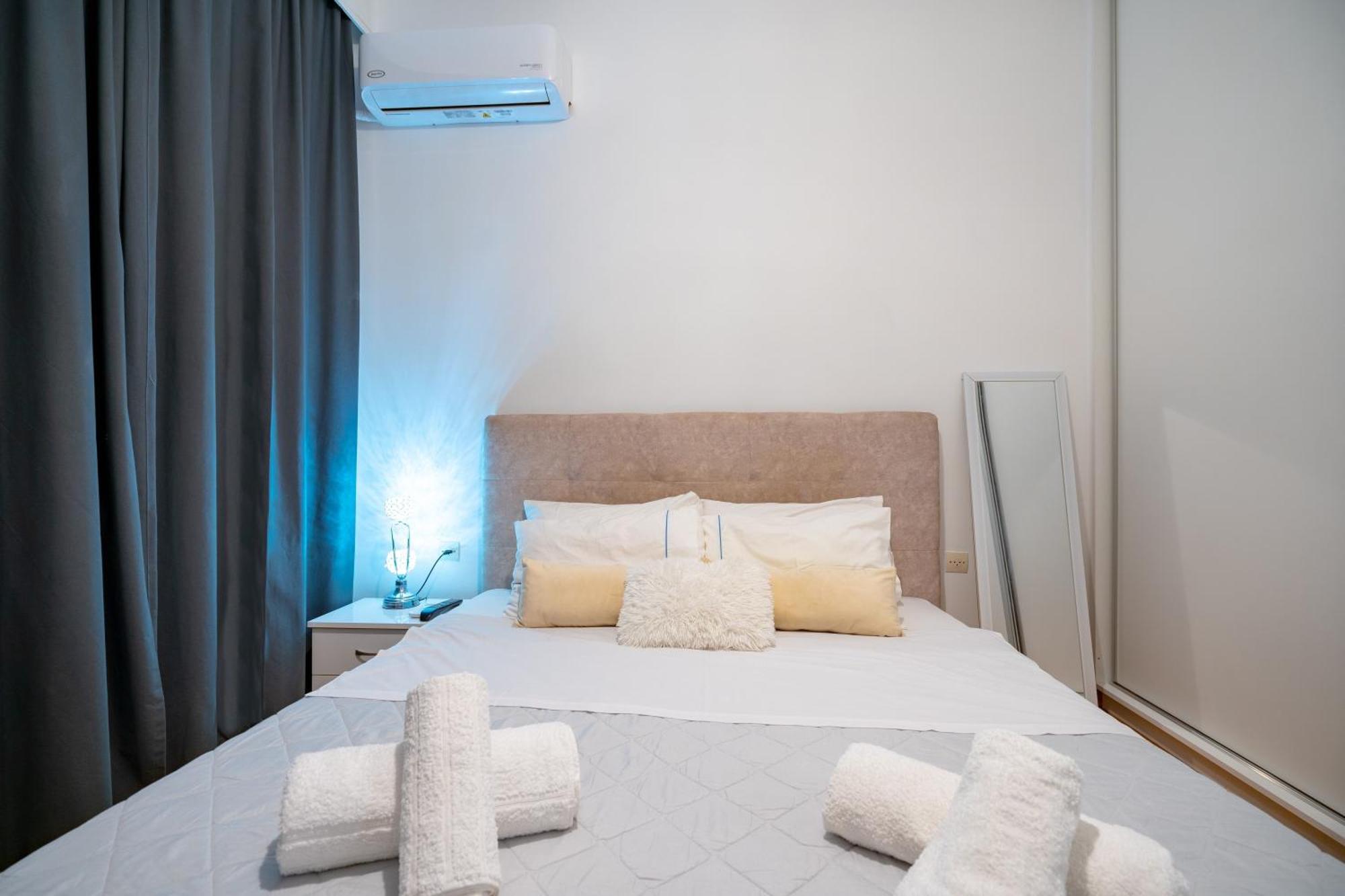 Neo Irakleio Train St. 1 Bedrm 4 Pers. Apartment Athens Luaran gambar