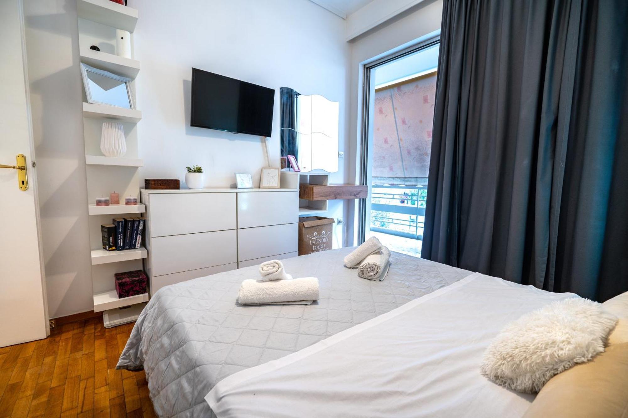 Neo Irakleio Train St. 1 Bedrm 4 Pers. Apartment Athens Luaran gambar